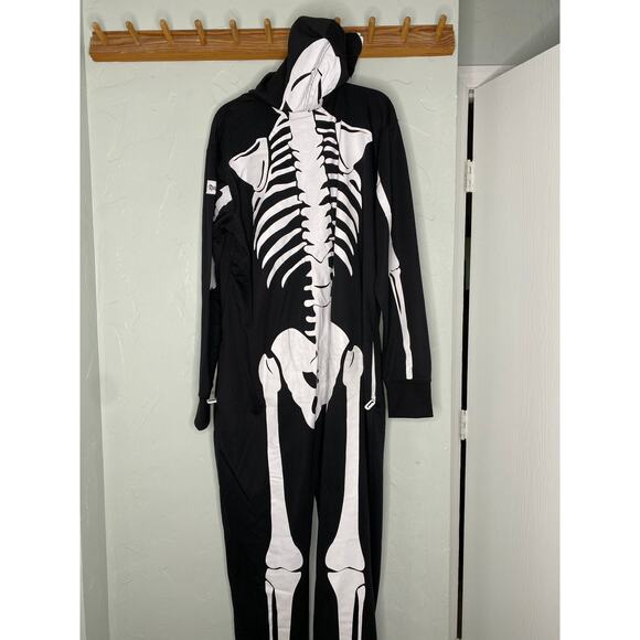 Tipsy Elves Skeleton Costume Onsie - Picture 8 of 11
